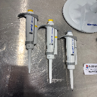 Eppendorf Research Plus x6 Pipettes image 0